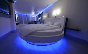 Jordan Luxury Suite